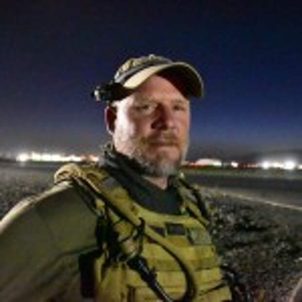 david-gilkey-npr-photographer-at-kandahar-airfield-afghanistan-on-may-29-2016.jpg_custom-df6a1657abfe49d01676acb71de8e2aca90e767d-s800-c85