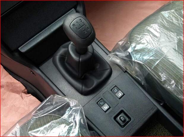 Новенький законсервированный Mercedes-Benz E-class W123 W123, e-class, mercedes, mercedes-benz, олдтаймер