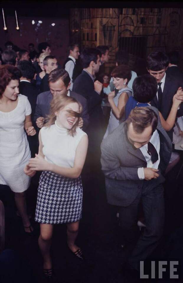 советская молодежь 1960-х годов 