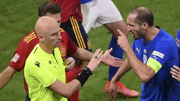 Федотов — о судействе Карасёва: не понимаю, чем возмущаются итальянцы