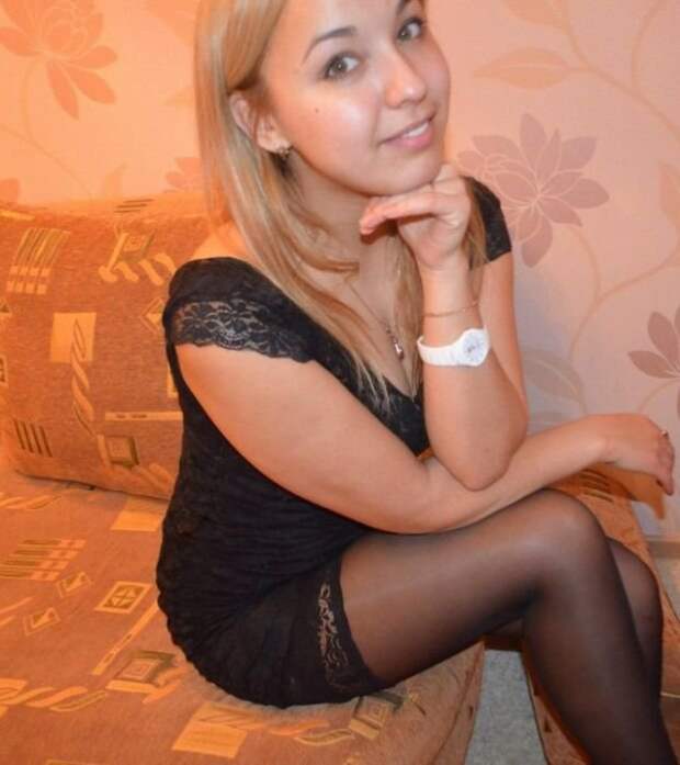 Очаровательные девушки из социальных сетей