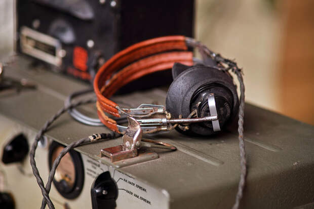 "Радио Судного дня" передало еще пять слов и шифровок за 15 минут