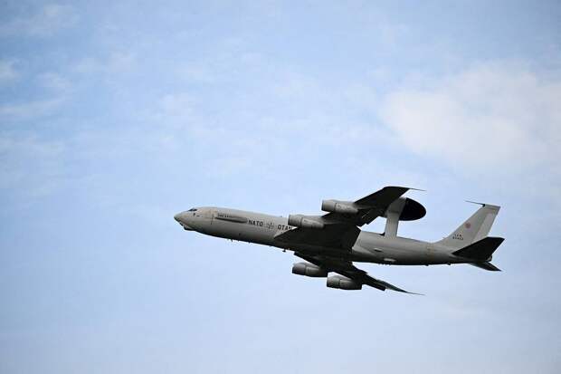 Самолеты НАТО вылетели для слежки за российским танкером