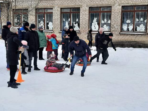Бологовские дошколята отметили День зимних видов спорта