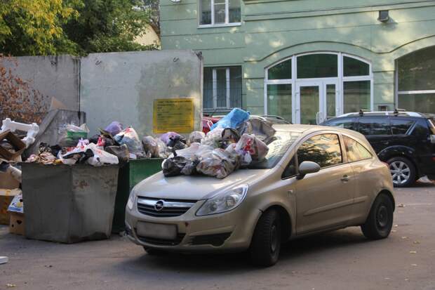 Если ты не уважаешь людей то почему люди должны уважать тебя? авто, возмездие, люди, общество, уважение, фотография, эгоизм