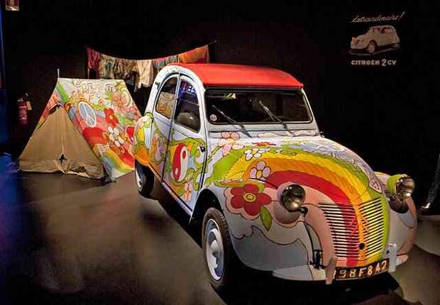 Музей авто истории в турине, италия. (трафик)