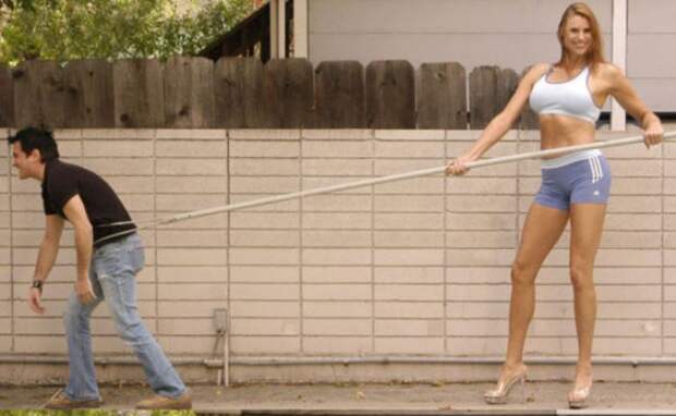 «Малышка Годзилла»: самая высокая в мире фотомодель, которая не комплексует по поводу своего роста