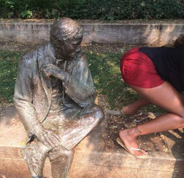Прикольные фотки с памятниками архитектуры