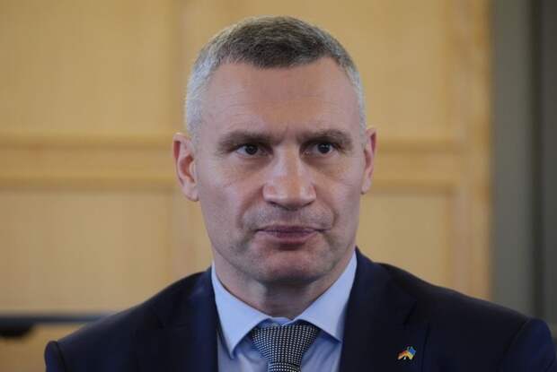 Кличко призвал жителей Киева покинуть город из-за энергокризиса