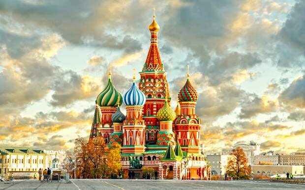 Самый живописный российский храм - один из первых, где появились луковицы. /Фото: orpheogroup.com