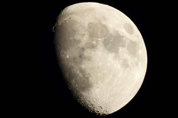 Названы причины новой лунной гонки