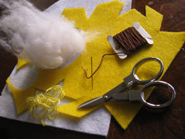 materials for egg pincushion egg pincushion
