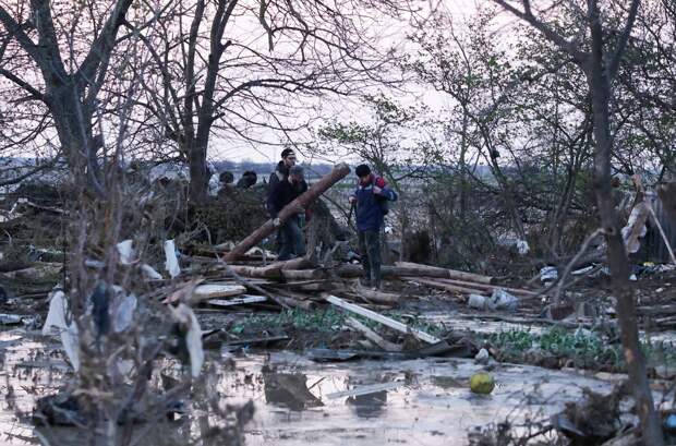 Глава Дагестана дал поручения после крупнейшего за сто лет наводнения