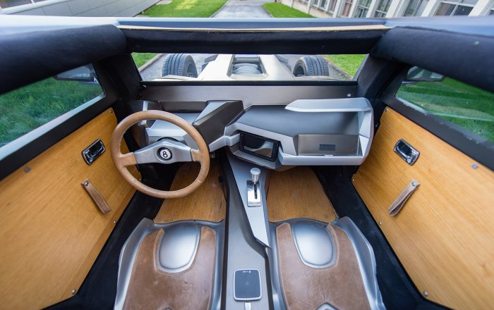 Французская студия «ESPERA Sbarro Montbeliard» представила свой новый концепт-кар Sbarro Eight HOTROD (15 фото) Новый концепт-кар Sbarro Eight HOTROD