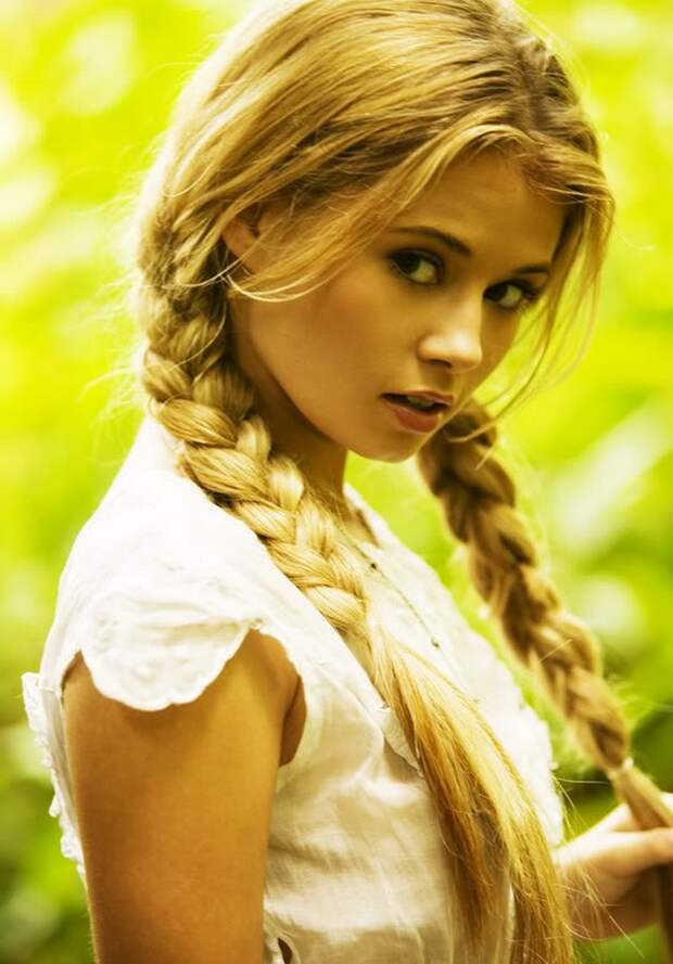 Sexy-Girls-with-Pigtails-5