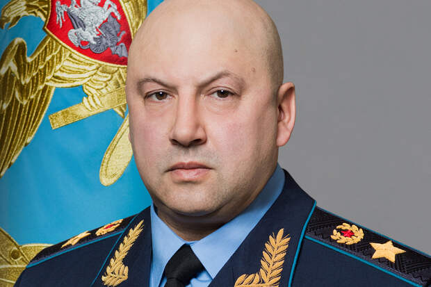 URA.RU: Окружение Суровикина опровергло его визит в Кремль