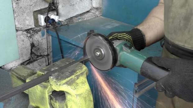 Отопительная батарея на дровах из газовых баллонов