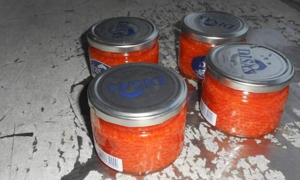 Петербуржец спрятал мясную, рыбную и молочную продукцию из Финляндии под капотом и в запасном колесе авто (4 фото) Петербуржец спрятал мясную, рыбную и молочную продукцию из Финляндии под капотом и в запасном колесе авто (4 фото)