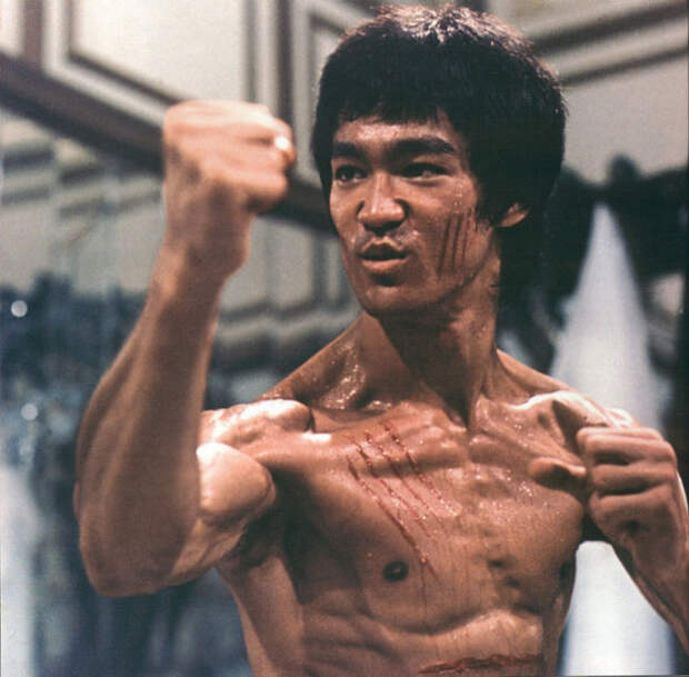 Путь самосовершенствования: Советы от Брюса Ли bruce lee bruce lee 32792002 610 600 Путь самосовершенствования: Советы от Брюса Ли