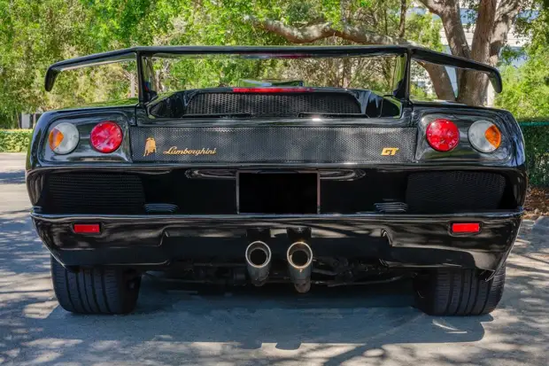 Фанат Lamborghini превратил Honda в копию Diablo GT