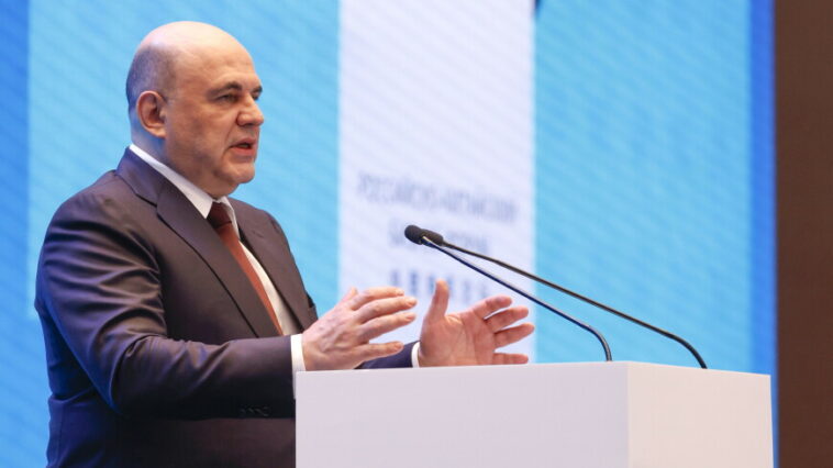 Мишустин процитировал поэта времен династии Тан на форуме в Шанхае