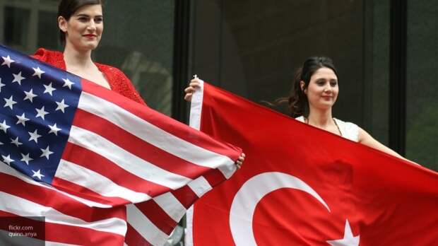 Эксперт прокомментировал заявление главы МИД Турции об отношениях Москвы и Анкары
