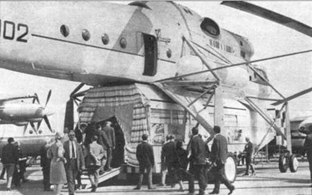 Ми-10 - военный летающий кран