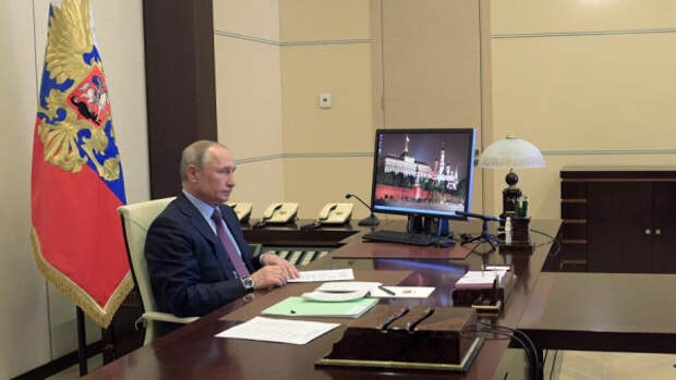 Владимир Путин провёл совещание по вопросам банковского кредитования