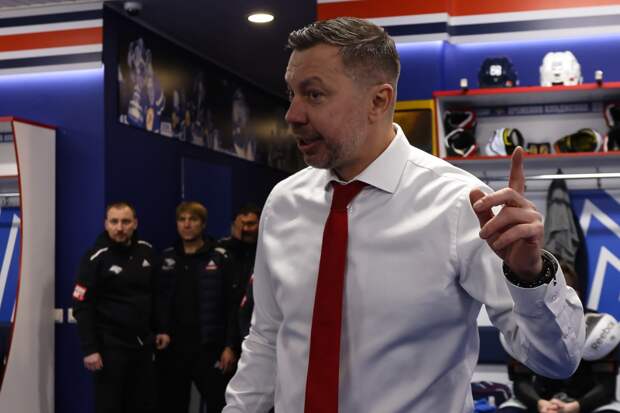 Воробьев объяснил трудности «Металлурга» в большинстве умением канадца Найта выигрывать вбрасывания