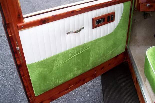 Сборщик мебели собрал и автомобиль! (22 фото)