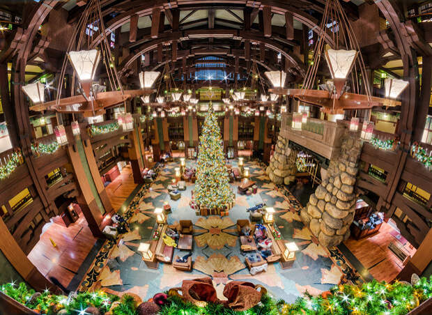 grand-californian-christmas-lobby-fisheye-overhead