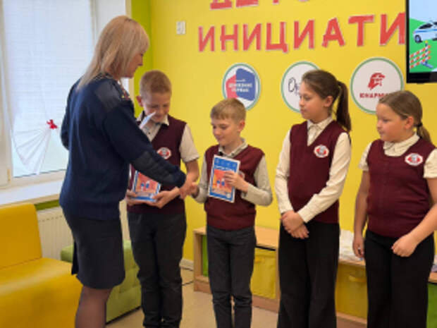 Госавтоинспекторы Самарской области напомнили водителям и пешеходам Правила дорожного движения