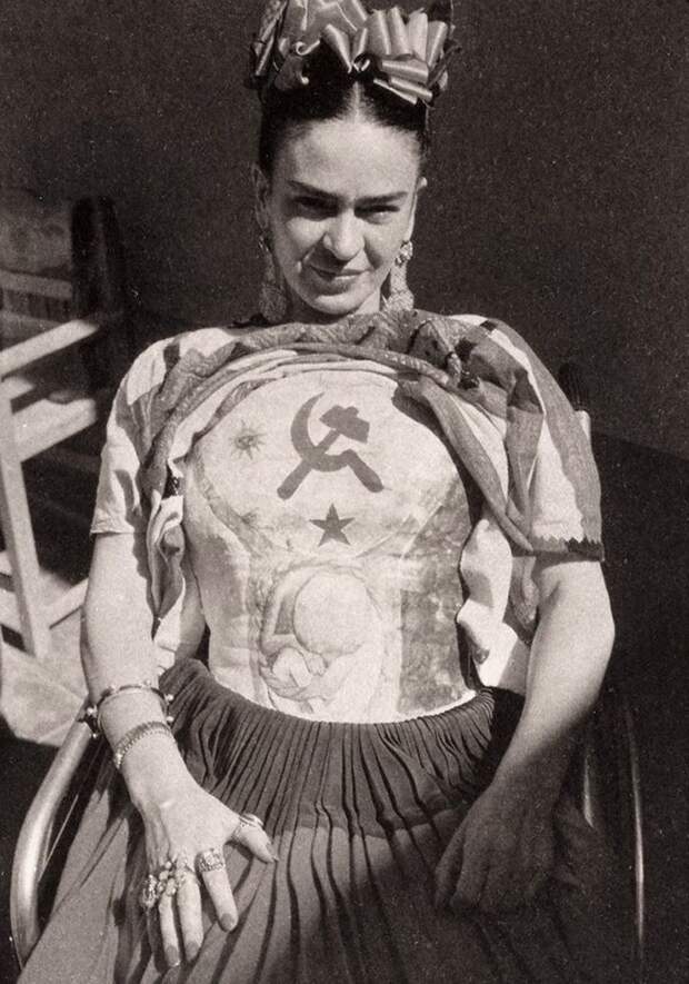 Portrait of Frida Kahlo taken by Florence Arquin, in 1941