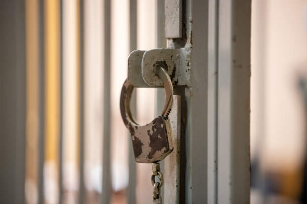 В Туле судят 20 человек за производство контрафактных сигарет на 16 млн рублей