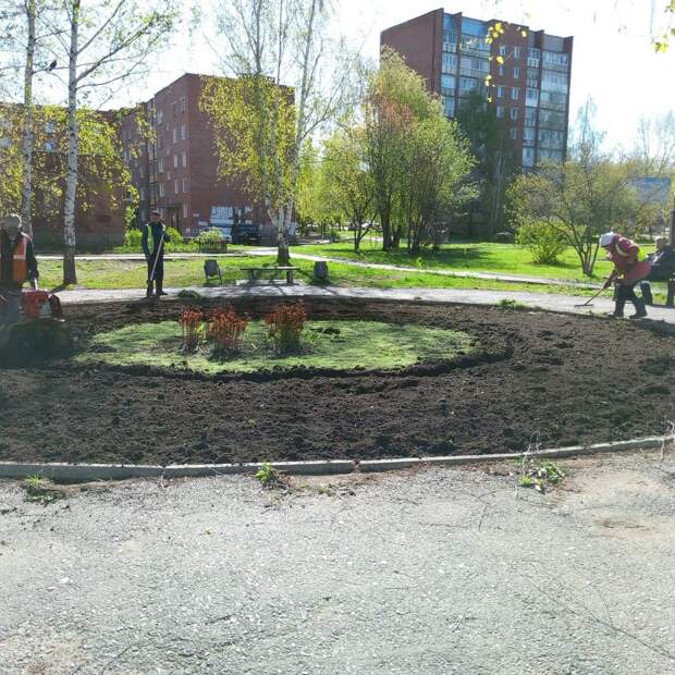 В Воткинске начали подготавливать клумбы для высадки цветов