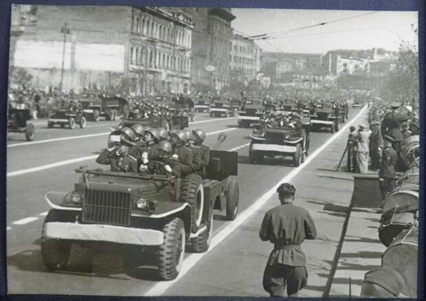 Автомобили фирмы Додж, участвовавшие в нашей победе автомобили, додж, наша, победа.