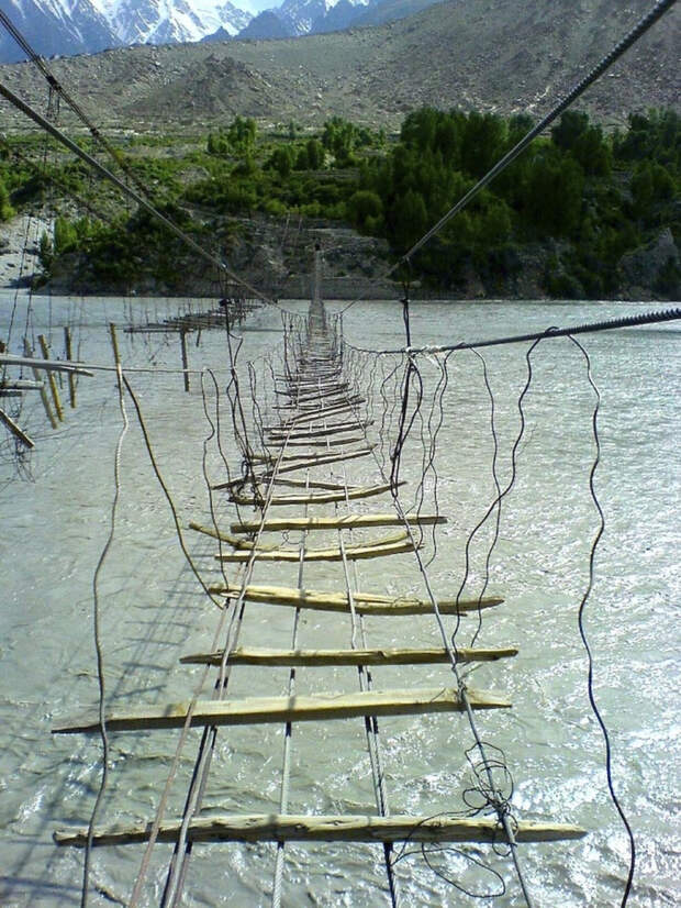 Подвесные мосты не для слабонервных Insane Hanging Bridges 8 Подвесные мосты не для слабонервных