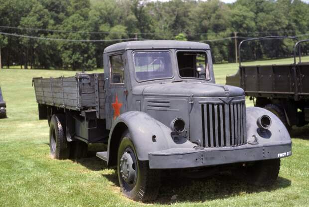 МАЗ 200 - первый большегрузный автомобиль в СССР  $200, автомобиль, большегрузный, маз, первый, ссср