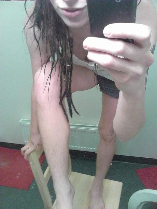 Hairylegsclub02