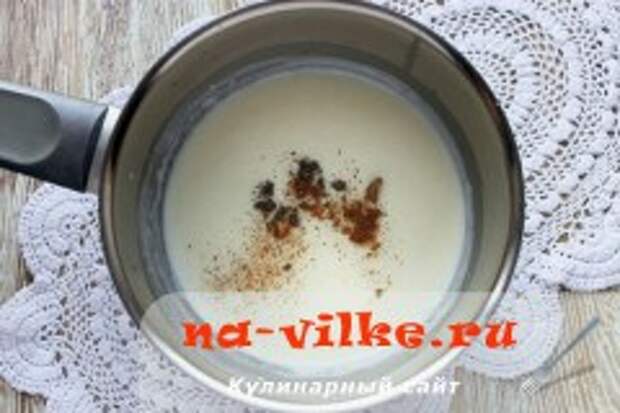 Каннеллони с говяжьим фаршем под соусом бешамель