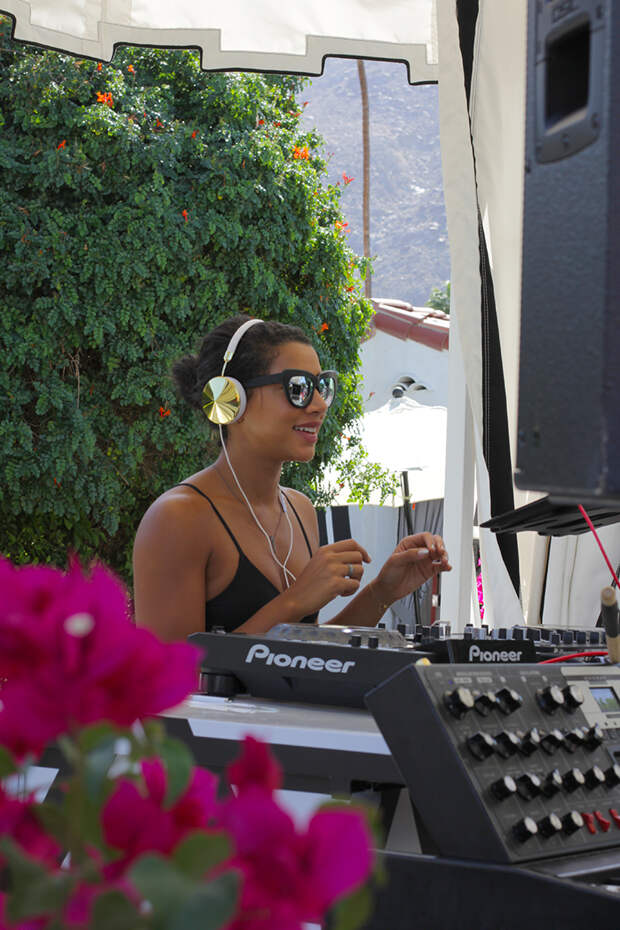 Coachella 2015 Hannah Bronfman