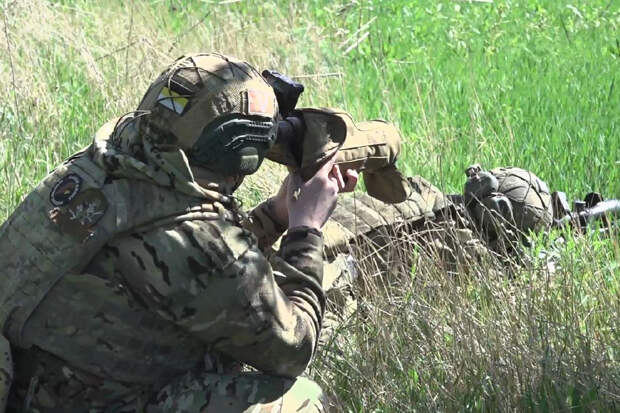 Тяжелые снайперы бригады морской пехоты ТОФ оказывают поддержку штурмовым подразделениям на Южно-Донецком направлении СВО