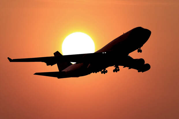 РБК: аэропорт Сочи попросил у Минтранса ввести частичный режим "открытого неба"