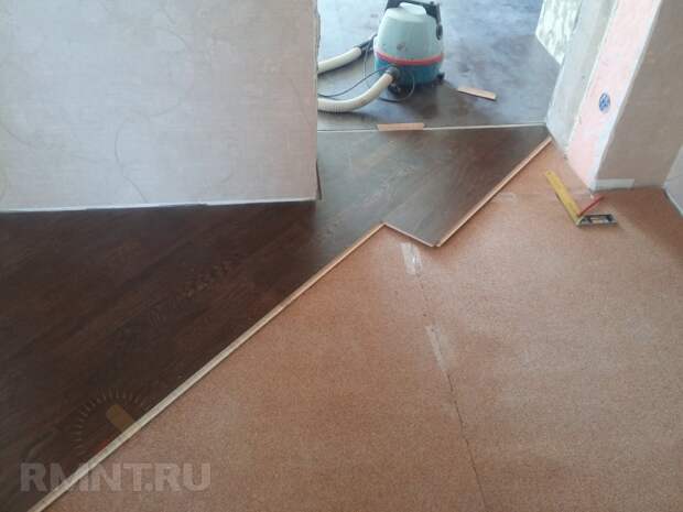 Укладка паркетной доски на пробковую подложку
