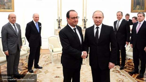 Олланд в интервью France Inter: Франция наносит более эффективные удары по позициям ИГ, чем Россия Олланд в интервью France Inter: Франция наносит более эффективные удары по позициям ИГ, чем Россия