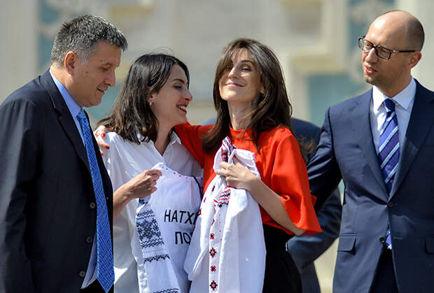 Арсен Аваков, Хатия Деканоидзе, Эка Згуладзе и Арсений Яценюк