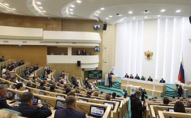Совфед одобрил законопроект о запрете для иноагентов на участие в выборах