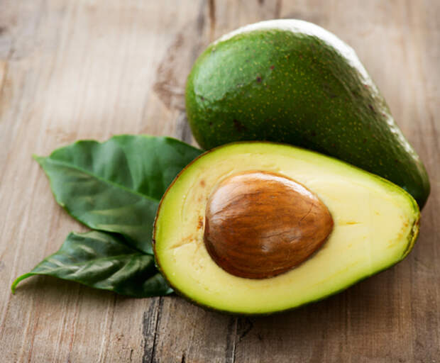 Косточка авокадо: полезные свойства и советы по применению