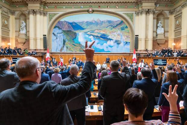В парламенте Швейцарии призвали отменить антироссийские санкции