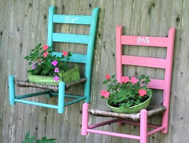 настенные подставки для цветов из стульев